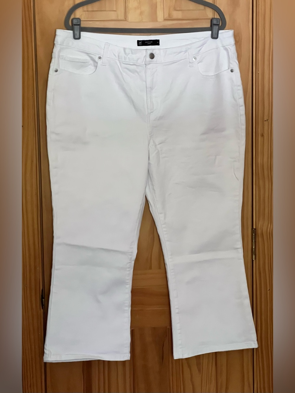 Member’s Mark White Crop Flare Jeans Size 18